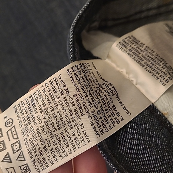 LIKE NEW Levi's 559 Relaxed Straight Medium Wash Mens Jeans - Picture 8 of 14